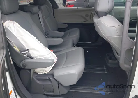 2021 Toyota Sienna Xle from USA, damaged, VIN 5TDYRKEC7MS014648